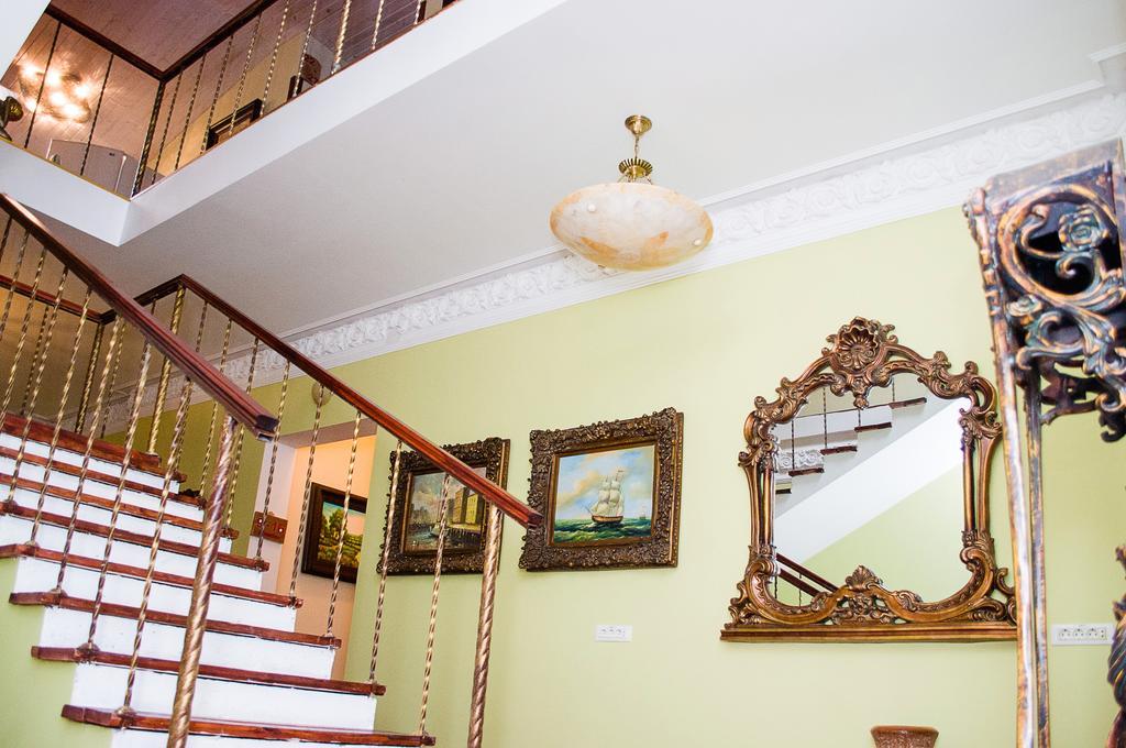 Guest House De Rishelye Odessa Buitenkant foto
