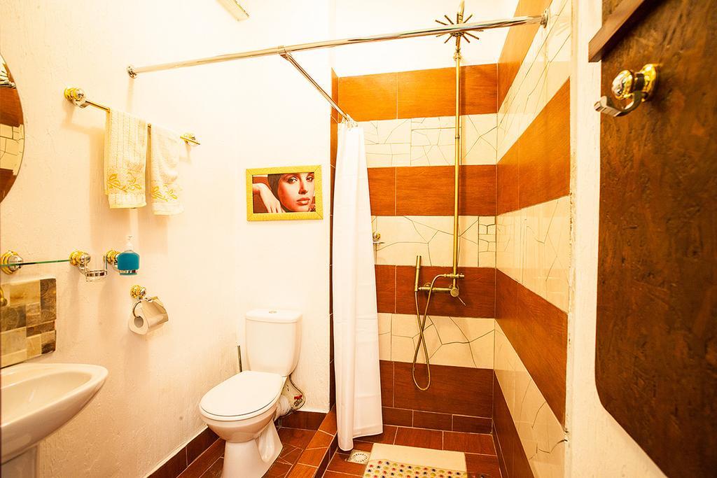 Guest House De Rishelye Odessa Buitenkant foto
